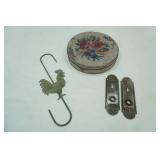 Antique Decorative Metal Door Knob Plates, Chicken Hook, Vintage Biscuit Tin