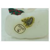 Vintage Fenton Art Glass White Doe Deer Figurine