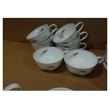 Vintage Easterling Bavaria Ceres Porcelain Tea Service Set