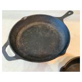 Cast Iron Pan by Utopia Kitchen