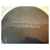 Cast Iron Pan by Utopia Kitchen