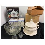 Entertaining Set with Punch Bowl, Wineglasses & 3 Quart Souper