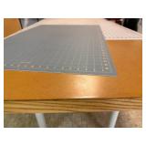 Cutting Table with Cutting Mats
