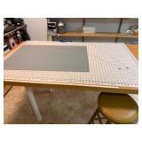 Cutting Table with Cutting Mats