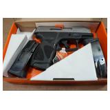 NEW Taurus G3C .40 S&W Semi-Auto Pistol - 3 Magazines