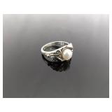 .925 Sterling Silver Pearl Ring Size 5.75