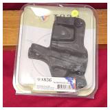 As New Tagua Black Leather Holster w/Mag Pouch, Like New, In Box, Shield/Hellcat