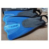 Cressi Adult Rondine Palau Fin Snorkel Set - Fin Size M/L