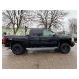 2010 CHEVROLET SILVERADO 1500 LTZ *4x4 | No Accidents* (NO RESERVE)