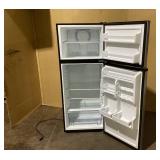 Galanz 24 in. 10 cu. ft. Top Freezer Refrigerator, Stainless Steel look, Frost Free, Energy Star
