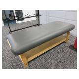 COMMERCIAL MASSAGE TABLE
