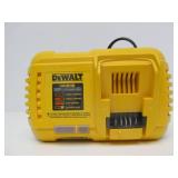 Excellent Working DEWALT Cordless Wet Dry Vac w/Battery & Charger