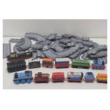 Nice THOMAS THE TRAIN Engine Train Set & Track