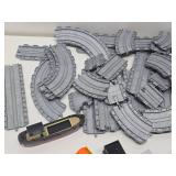 Nice THOMAS THE TRAIN Engine Train Set & Track