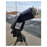 Excellent Condition MEADE Telescope w/Tripod