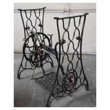Excellent Antique Cast Iron SINGER Sewing Machine Cabinet Base