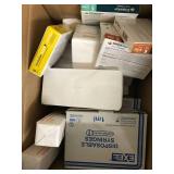 BOX ASSORTED ANIMAL FIRST AID ITEMS