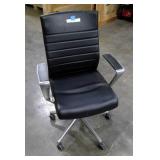 Mid Back Black Leather Beniia Etano Office Chair