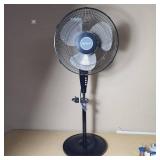 Holmes 16" Stand Fan HSF1610A