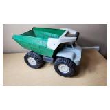 John Deere Toy Dump Truck by Ertl