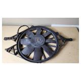 Radiator cooling fan assembly with bracket
