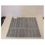 NEW THRESHOLD WASHABLE ACCENT RUG (GRAY) 30”x46”