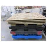 MISC  PLASTIC/FIBER PALLETS