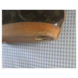 (H-2) Louis Vuitton Hand Bag - Crac...