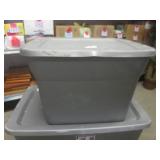 (FRNT) 4 Totes with Lids...