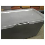 (FRNT) 4 Totes with Lids...