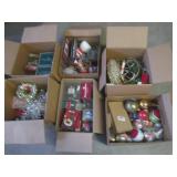 (BR1) 6 Boxes of Assorted Christmas...