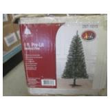 (EC1) 3 Christmas Trees...