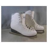 (CS) Jackson SoftSkates Figure Skat...