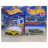 (EC1) Assorted Hot Wheels in Packag...