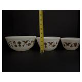 Vintage PYREX Early American Mixing Bowls & Refrigerator Dishes Set | Brown on White (1960s)