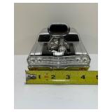 Muscle Machines 1:18 Scale 1965 Chevy Chevelle SS Wagon Silver Diecast Car Blower Street Rod