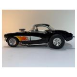 RARE Road Signature 1:18 Scale 1957 Chevrolet Corvette Gasser Black Diecast Model Car W/ Flames
