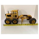 VINTAGE 1960s/70s Tonka Pressed Steel Road Grader Toy Truck - YELLOW w/ Steering