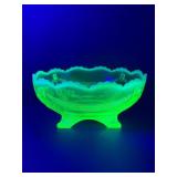 Rare Antique EAPG Greentown "Dewey" Vaseline Glass Master Berry Bowl (c. 1898) - Glows!