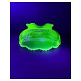 Rare Antique EAPG Greentown "Dewey" Vaseline Glass Master Berry Bowl (c. 1898) - Glows!