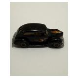 Lot of 8 Vintage Hot Wheels Diecast Cars (1980s-1990s): 