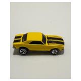 Lot of 8 Vintage Hot Wheels Diecast Cars (1980s-1990s): 