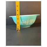 RARE & HIGHLY COLLECTIBLE VINTAGE PYREX: Complete set of four Turquoise "Amish Butterprint" Cinderella Mixing Bowl Set (1957-1968)