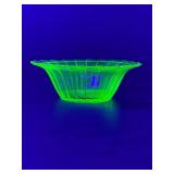 Vintage Uranium Green Depression Glass Swirl Pattern Platter & Bowl Set - Glows UV!