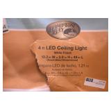 4 ft LED Light Fixture