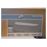 4 ft LED Light Fixture