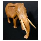 FR - Set of 4 Hand-Carved Vintage Wooden African Animal Figures Elephants and Lions