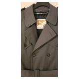 LL-FR - Clipper Mist Trench Coat Size 40 with Belt and Epaulettes