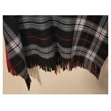 LL-FR - Estudio One Size Plaid Fringe Poncho Wrap, Black and Red