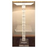 MB - Vintage Lucite Floor Lamp Table with Cubist Base